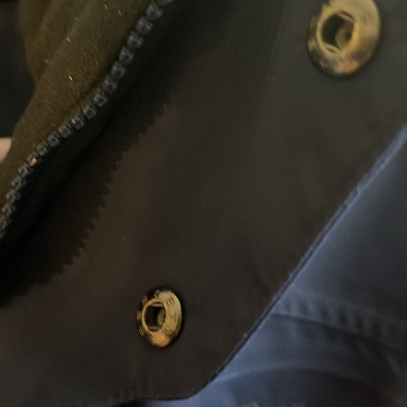 L.L. Bean Men's Primaloft Navy jacket. Size XL. Very Good Condition and Warm. - Picture 11 of 16